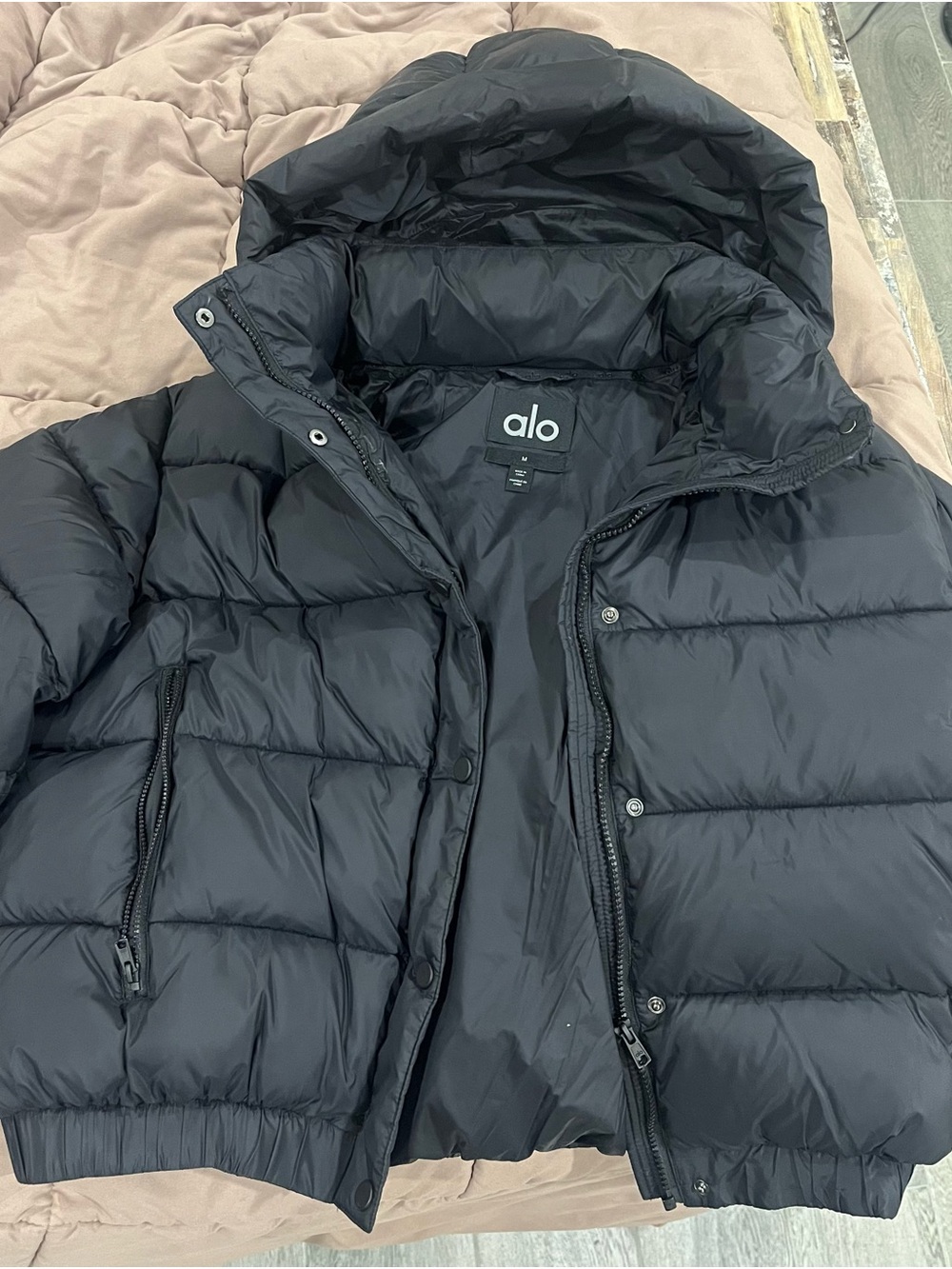Alo Women’s Black Puffer Jacket with Hood